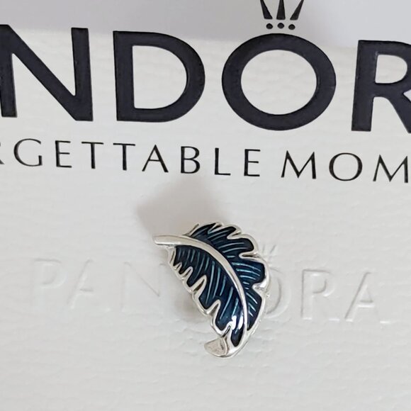 Pandora Blue Curved Feather Charm S925 Sterling Silver with box - Picture 1 of 7